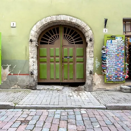 12 Guests, 70m2, Center Of Old Town, Wi-fi, Streaming