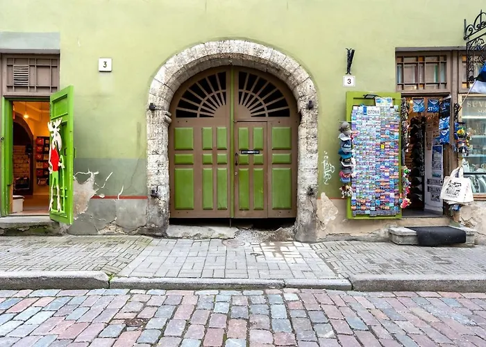 12 Guests, 70m2, Center Of Old Town, Wi-fi, Streaming