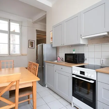 12 Guests, 70m2, Center Of Old Town, Wi-fi, Streaming Tallinn