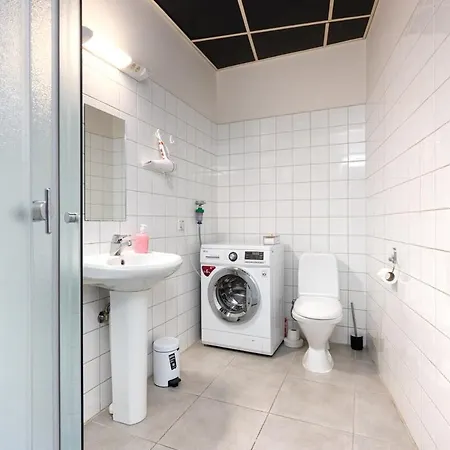 Apartman 12 Guests, 70m2, Center Of Old Town, Wi-fi, Streaming Tallinn